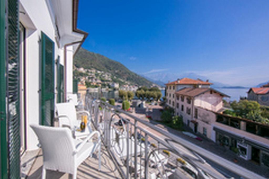 Residence Riva Del Lario Gravedona Esterno foto