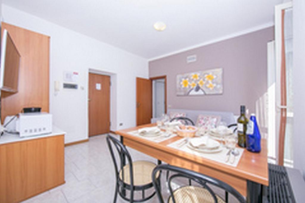 Residence Riva Del Lario Gravedona Esterno foto